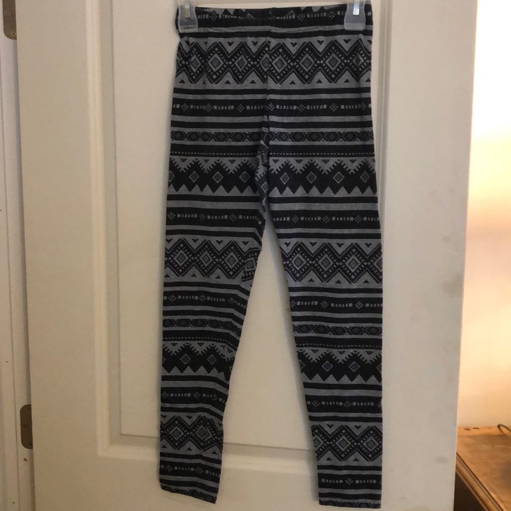 Small Gray and Black leggings